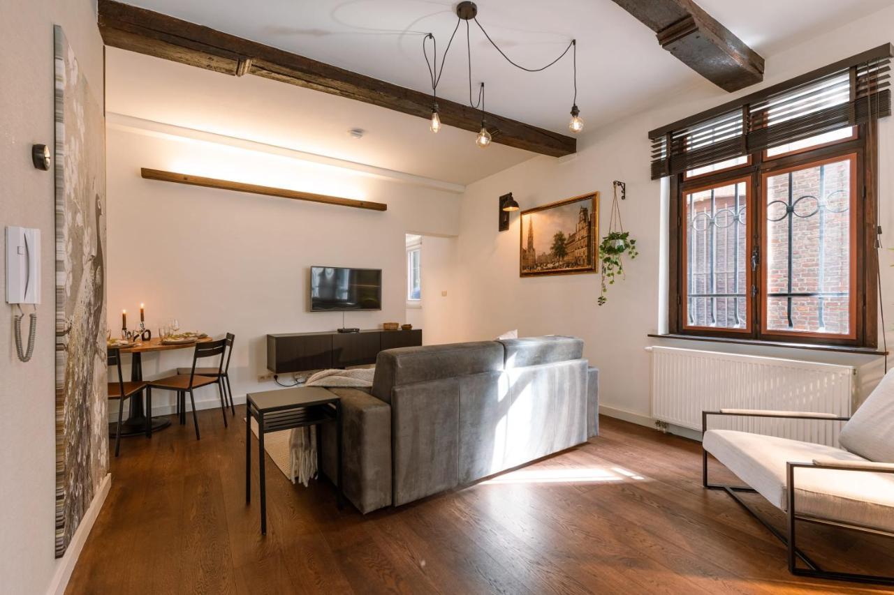 Authentic Apartment In The Heart Of Antwerpen Ngoại thất bức ảnh